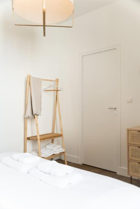 Superbe Appartement En Rdc Proche Marche Central La Rochelle  Exterior photo