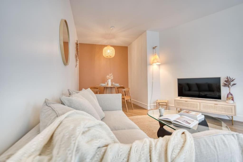 Superbe Appartement En Rdc Proche Marche Central La Rochelle  Exterior photo